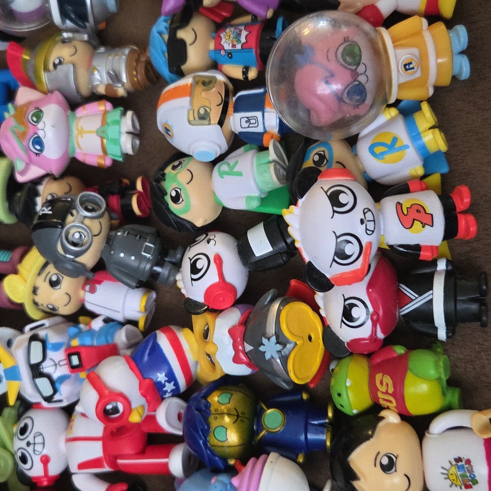 Toy Figurines (Ryans World) - Picture 5 of 6